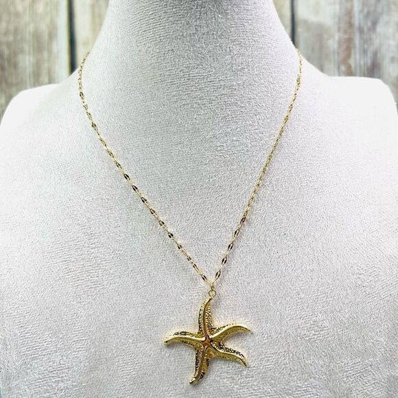 Gold Starfish Pendant Necklace - Picture 2 of 4